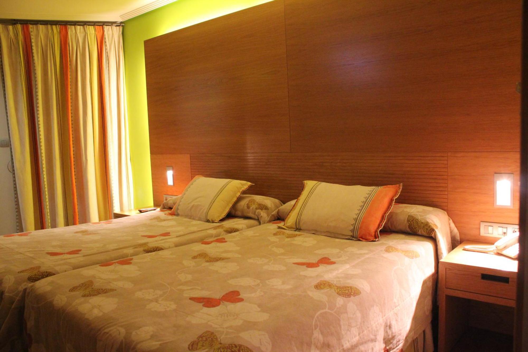 Hotel Lino Vigo Oda fotoğraf